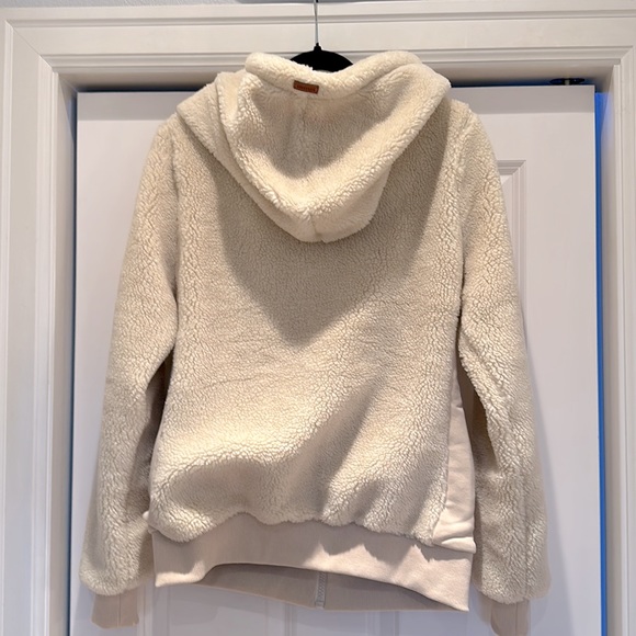 Wanakome Sherpa Angled Zip Hoodie, Ivory, Size Small - Picture 2 of 8